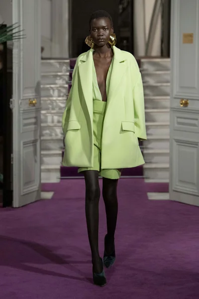 Look 35